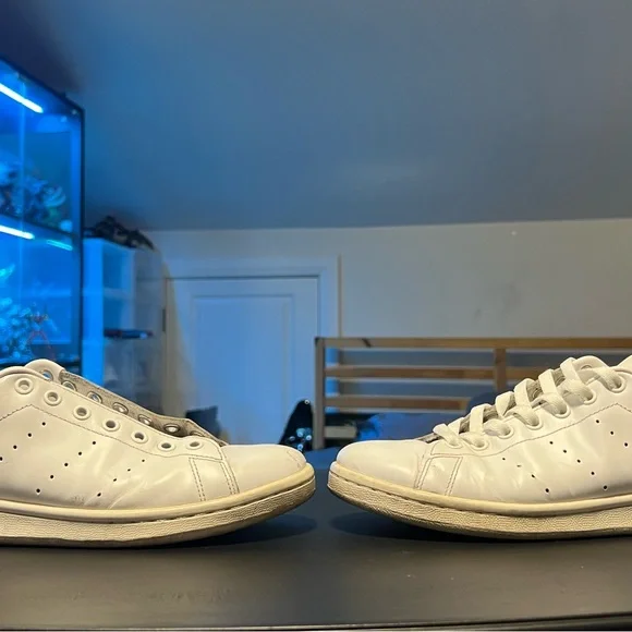 Mens size 8.5 adidas Stan smith - Picture 2 of 3